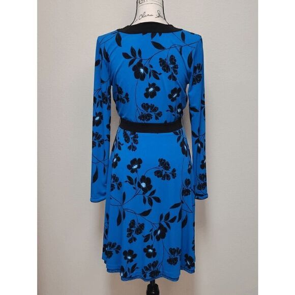 💙 WHITE HOUSE BLACK MARKET Long Sleeve Reversible Blue Matte Jersey Dress M - Picture 5 of 13